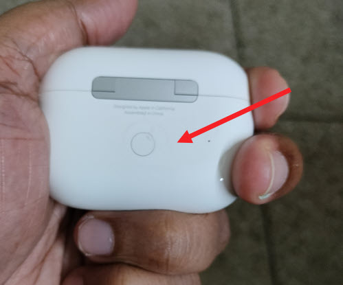 AirPods Pro Connect Button